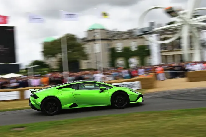 Rights Managed : CJ12 9800 Lamborghini Huracan Technica
