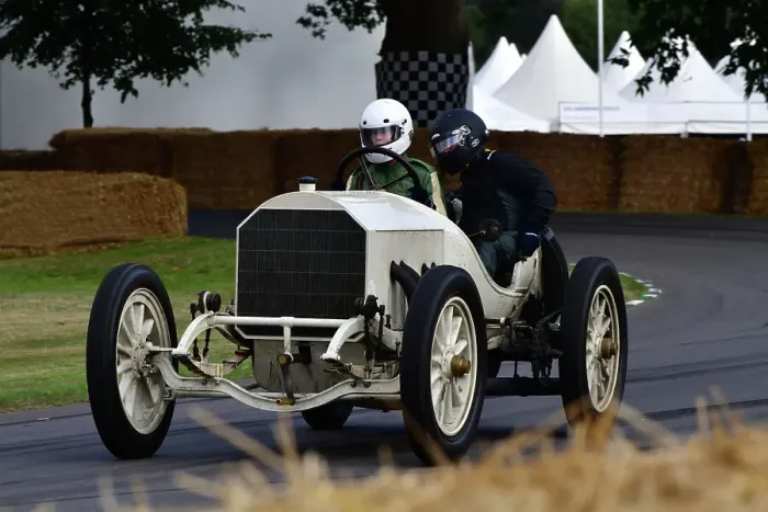 Rights Managed : CJ13 0051 Archie Collings, Mercedes 120hp Rights Managed : CJ13 0051 Archie Collings, Mercedes 120hp