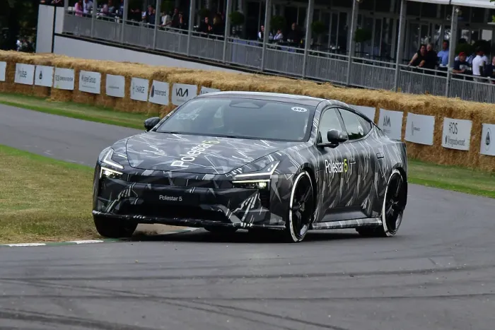 Rights Managed : CJ13 0162 Joakim Rydholm, Ash Miller, Christopher Baguley, Polestar 5