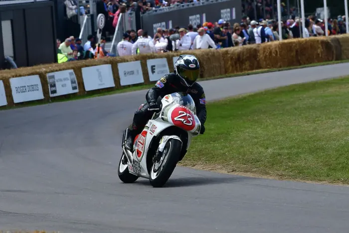 Rights Managed : CJ13 0354 Ian King, Suzuki RGV500 XR87 Rights Managed : CJ13 0354 Ian King, Suzuki RGV500 XR87