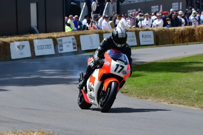 Rights Managed : CJ13 0408 Ben Morris, Andy Caddick, Yamaha YZR500 Rights Managed : CJ13 0408 Ben Morris, Andy Caddick, Yamaha YZR500