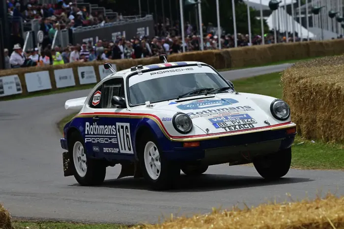 Rights Managed : CJ13 0654 Porsche 953 Paris-Dakar Rights Managed : CJ13 0654 Porsche 953 Paris-Dakar