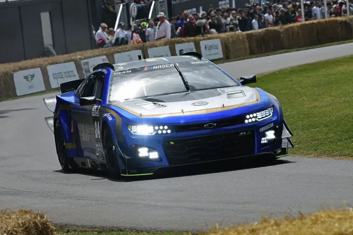 Rights Managed : CJ13 0725 Jenson Button, Mike Rockenfeller, Chevrolet Camaro ZL1 Rights Managed : CJ13 0725 Jenson Button, Mike Rockenfeller, Chevrolet Camaro ZL1