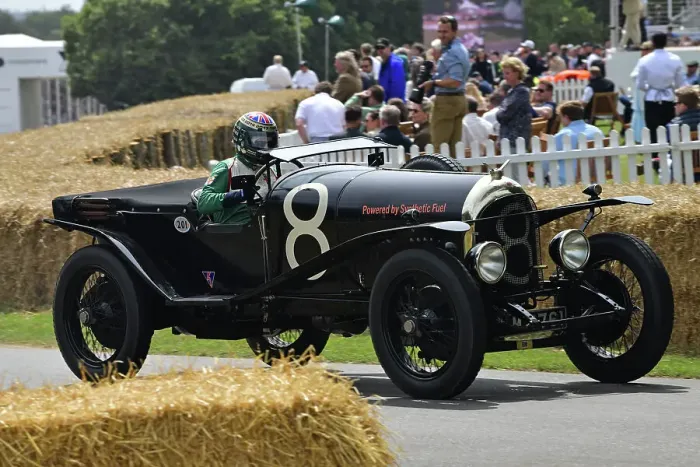 Rights Managed : CJ13 0756 William Medcalf, Bentley 3 litre Rights Managed : CJ13 0756 William Medcalf, Bentley 3 litre