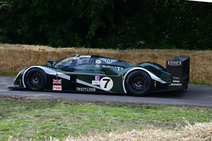 Rights Managed : CJ13 0781 Shaun Lynn, Bentley Speed 8 Rights Managed : CJ13 0781 Shaun Lynn, Bentley Speed 8