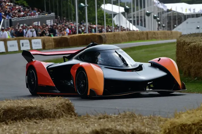Rights Managed : CJ13 0821 Rob Bell, Marvin Kirchhofer, McLaren Solus GT Rights Managed : CJ13 0821 Rob Bell, Marvin Kirchhofer, McLaren Solus GT