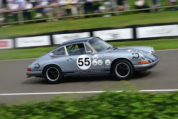 Framed Print : CJ13 1101 Peter Dumbreck, Philippe de Craene, Porsche 911 Framed Print : CJ13 1101 Peter Dumbreck, Philippe de Craene, Porsche 911