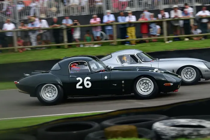 Rights Managed : CJ13 1571 John Spiers, Tiff Needell, Jaguar E-Type lightweight Rights Managed : CJ13 1571 John Spiers, Tiff Needell, Jaguar E-Type lightweight