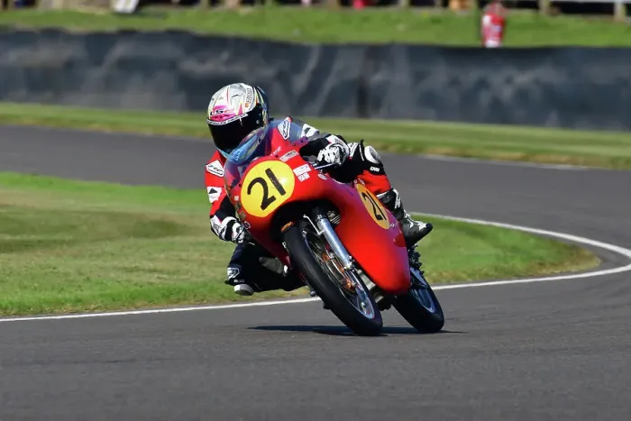 Rights Managed : CJ13 2518 Luke Hedger, Ben Kingham, Matchless G50
