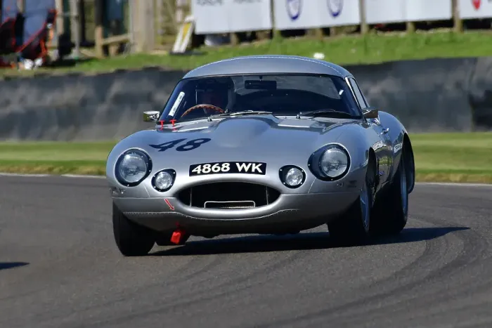 Rights Managed : CJ13 2694 Karun Chandhok, Gary Pearson, Jaguar E-Type lightweight lowdrag coupe Rights Managed : CJ13 2694 Karun Chandhok, Gary Pearson, Jaguar E-Type lightweight lowdrag coupe