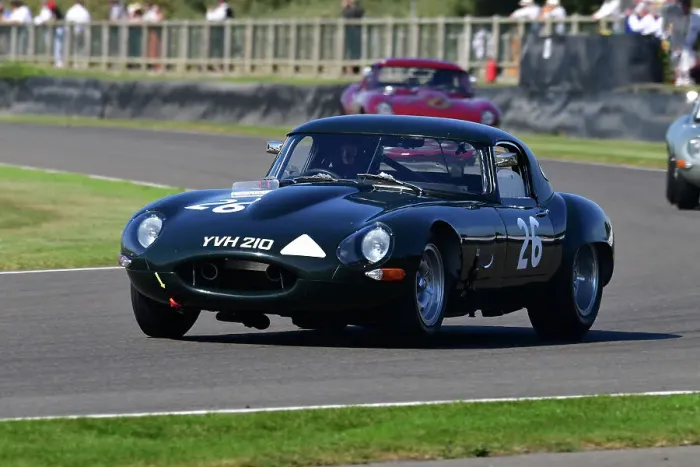 Rights Managed : CJ13 2719 John Spiers, Tiff Needell, Jaguar E-Type lightweight Rights Managed : CJ13 2719 John Spiers, Tiff Needell, Jaguar E-Type lightweight