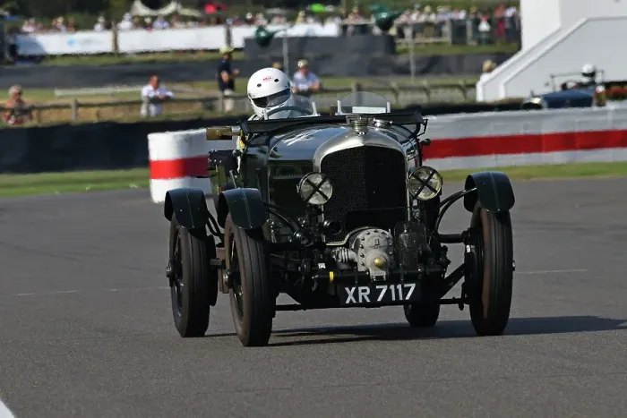 Rights Managed : CJ13 2943 Anna Getley, Louisa Getley, Bentley 4½ Litre Supercharged, blower Bentley Rights Managed : CJ13 2943 Anna Getley, Louisa Getley, Bentley 4½ Litre Supercharged, blower Bentley