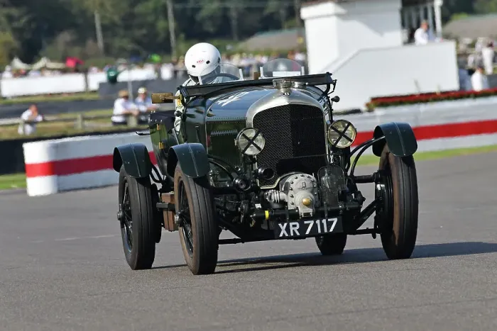 Rights Managed : CJ13 2961 Anna Getley, Louisa Getley, Bentley 4½ Litre Supercharged, blower Bentley Rights Managed : CJ13 2961 Anna Getley, Louisa Getley, Bentley 4½ Litre Supercharged, blower Bentley