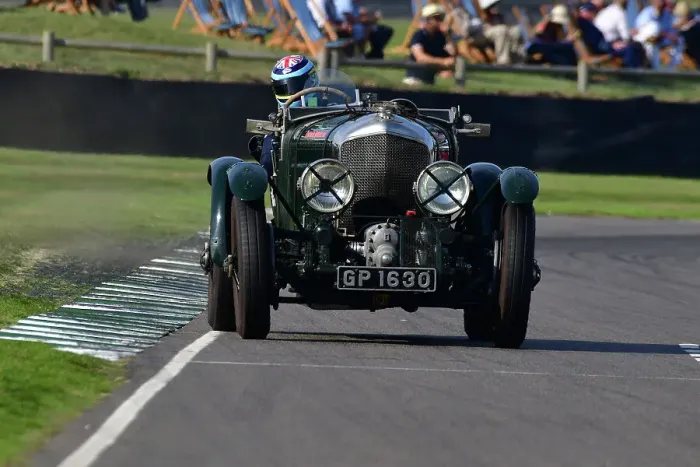 Rights Managed : CJ13 3015 Mihai Negrescu, Eddie Williams, Bentley 4½ Litre Supercharged, blower Bentley Rights Managed : CJ13 3015 Mihai Negrescu, Eddie Williams, Bentley 4½ Litre Supercharged, blower Bentley