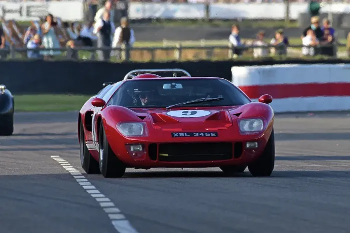 Rights Managed : CJ13 3346 Richard Meins, Ford GT40 Rights Managed : CJ13 3346 Richard Meins, Ford GT40