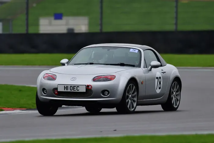 Framed Print : CJ13 4271 Oliver Chilton, Mazda MX-5 Framed Print : CJ13 4271 Oliver Chilton, Mazda MX-5