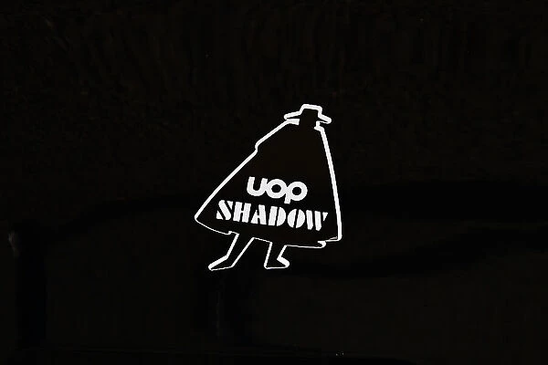 CJ13 4918 UOP Shadow