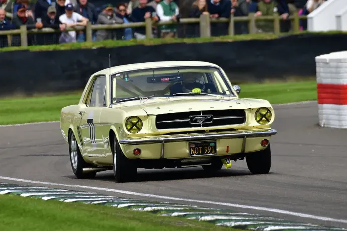 Rights Managed : CJ13 5191 Guy Ziser, Oliver Webb, Ford Mustang Rights Managed : CJ13 5191 Guy Ziser, Oliver Webb, Ford Mustang