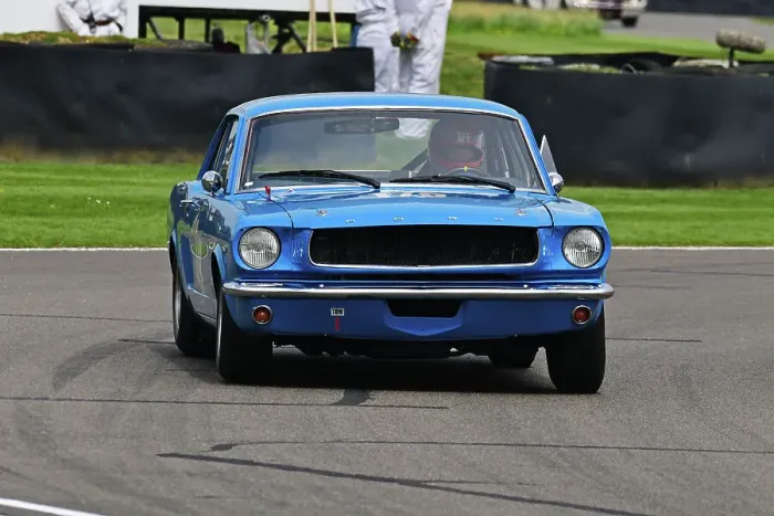 Rights Managed : CJ13 5257 Tiff Needell, John Spiers, Ford Mustang Rights Managed : CJ13 5257 Tiff Needell, John Spiers, Ford Mustang