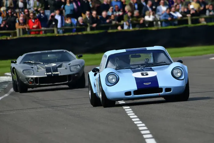 Rights Managed : CJ13 5468 Nick Thompson, Chevron-BMW B6