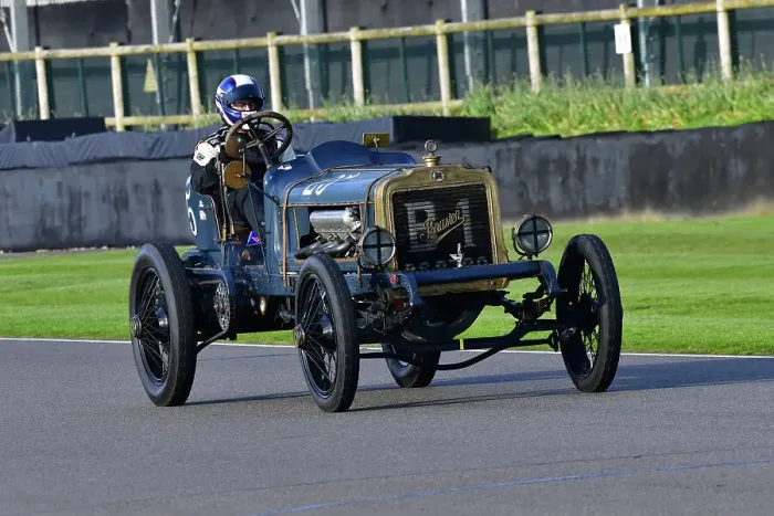 Rights Managed : CJ13 5807 Charlie Martin, Brasier Voiture de Course Rights Managed : CJ13 5807 Charlie Martin, Brasier Voiture de Course