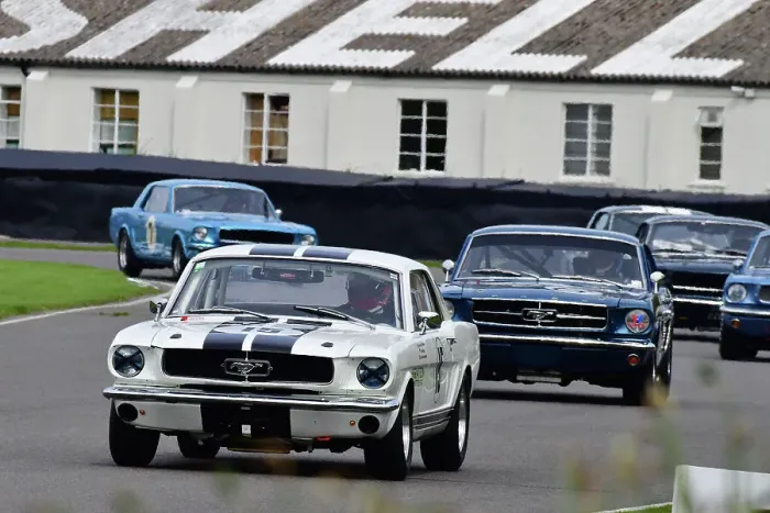 Rights Managed : CJ13 6194 Alex Buncombe, Richard Taffinder, Ford Mustang