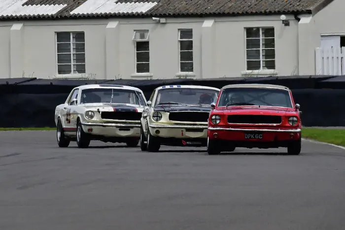 Rights Managed : CJ13 6219 Craig Davies, Darren Turner, Ford Mustang