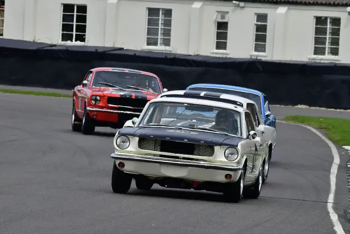 Rights Managed : CJ13 6249 Mark Mathieson, Rob Huff, Ford Mustang
