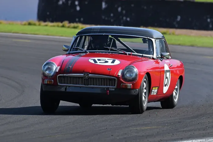 Framed Print : CJ13 8733 Rob Cull, Hugh Lafferty, MGB Roadster Framed Print : CJ13 8733 Rob Cull, Hugh Lafferty, MGB Roadster