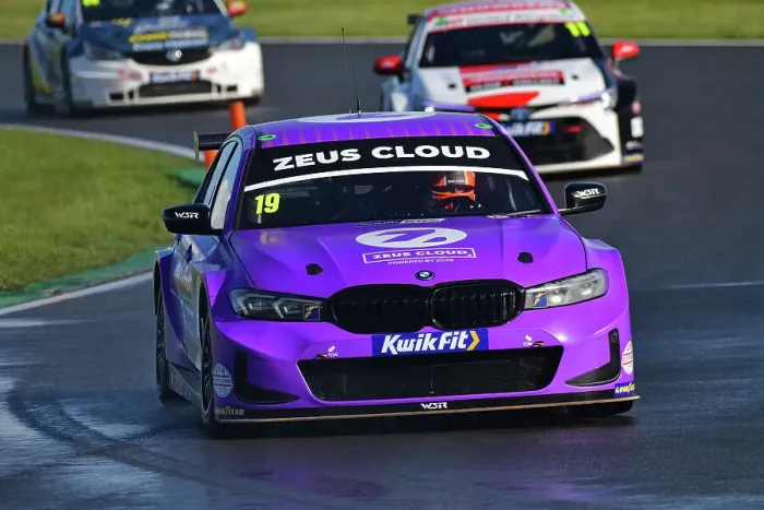 Framed Print : CJ13 9989 Bobby Thompson, BMW 330e M Sport, Zeus Cloud Racing with WSR Framed Print : CJ13 9989 Bobby Thompson, BMW 330e M Sport, Zeus Cloud Racing with WSR