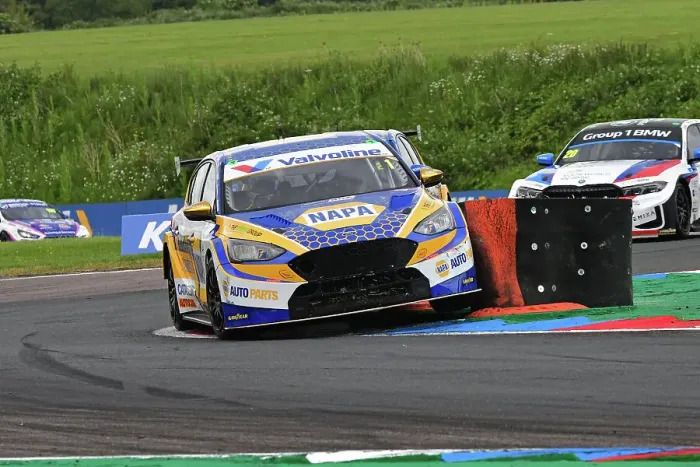 Framed Print : CJ14 0633 Ashley Sutton, Ford Focus ST, NAPA Racing UK Framed Print : CJ14 0633 Ashley Sutton, Ford Focus ST, NAPA Racing UK