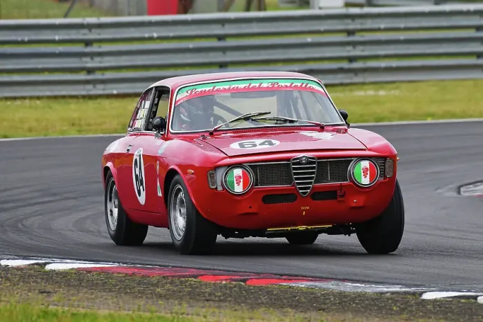Framed Print : CJ14 2230 Richard Hudson, Alex Crawford, Alfa Romeo Giulia Sprint GT Framed Print : CJ14 2230 Richard Hudson, Alex Crawford, Alfa Romeo Giulia Sprint GT