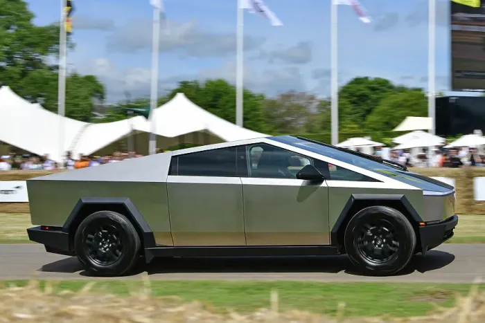 Rights Managed : CJ14 2505 Laurens Keuning, Tesla Cybertruck Rights Managed : CJ14 2505 Laurens Keuning, Tesla Cybertruck