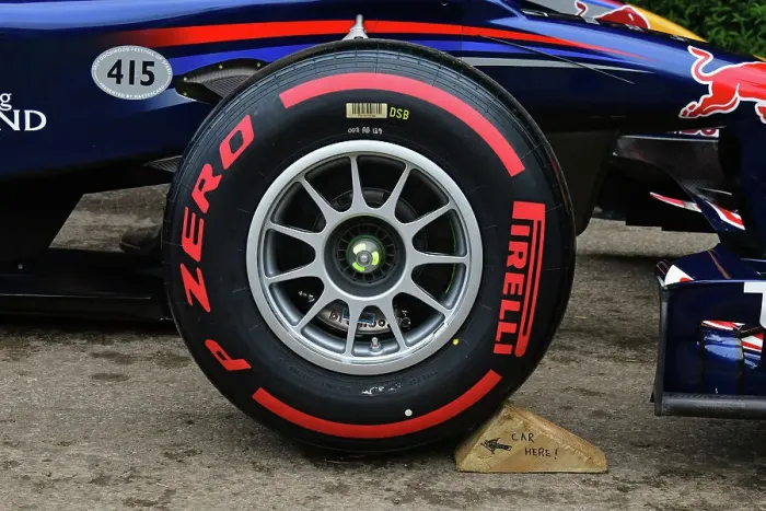 Rights Managed : CJ14 3284 Pirelli F1 Red Soft Tyre, Mark Webber, Red Bull-Renault RB6 Rights Managed : CJ14 3284 Pirelli F1 Red Soft Tyre, Mark Webber, Red Bull-Renault RB6