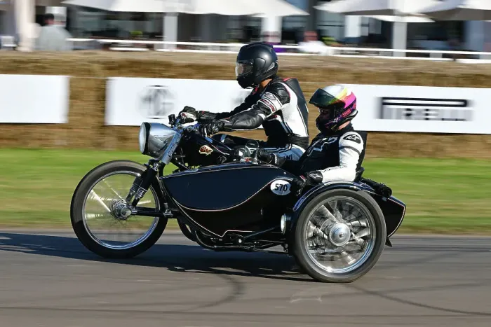 Rights Managed : CJ14 3478 Royal Enfield Super Meteor 650 Rights Managed : CJ14 3478 Royal Enfield Super Meteor 650
