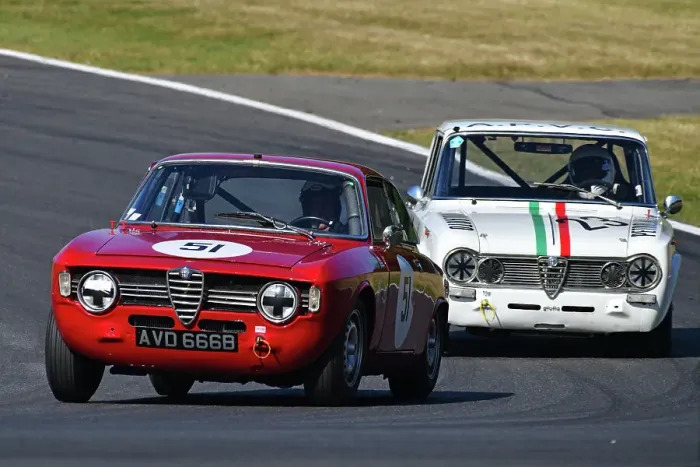 Framed Print : CJ14 5142 Tim Dutton, Alfa Romeo Giulia Sprint GT, Alexander Poulton, Myles Poulton, Alfa Romeo Giulia Ti Super Framed Print : CJ14 5142 Tim Dutton, Alfa Romeo Giulia Sprint GT, Alexander Poulton, Myles Poulton, Alfa Romeo Giulia Ti Super