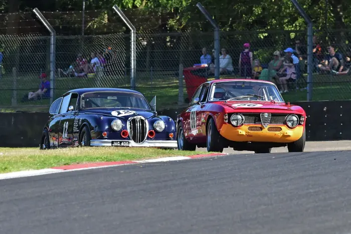 Framed Print : CJ14 5233 David Alexander, Richard Fores, Alfa Romeo Giulia Sprint GT, Grant Williams, Jaguar Mk2 Framed Print : CJ14 5233 David Alexander, Richard Fores, Alfa Romeo Giulia Sprint GT, Grant Williams, Jaguar Mk2