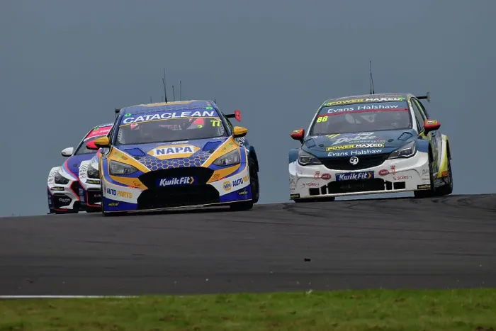 Framed Print : CJ14 6510 Sam Osborne, Ford Focus ST, NAPA Racing UK Framed Print : CJ14 6510 Sam Osborne, Ford Focus ST, NAPA Racing UK
