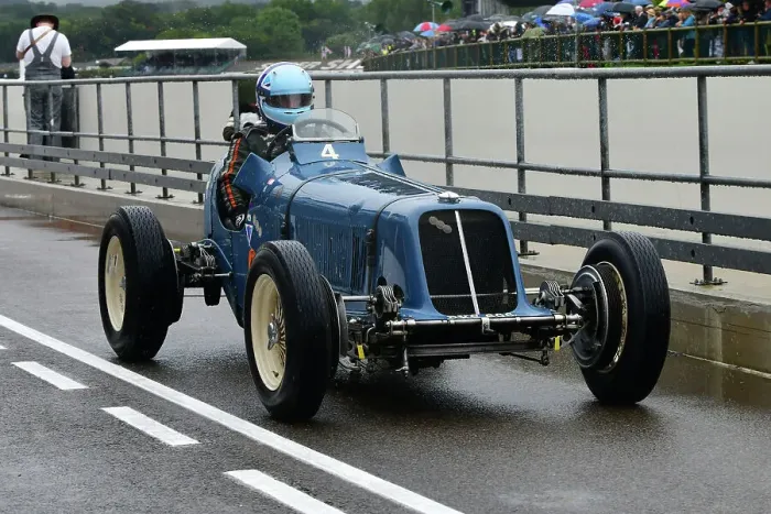 Rights Managed : CJ14 7258 Nicholas Topliss, ERA A-Type R4A Rights Managed : CJ14 7258 Nicholas Topliss, ERA A-Type R4A