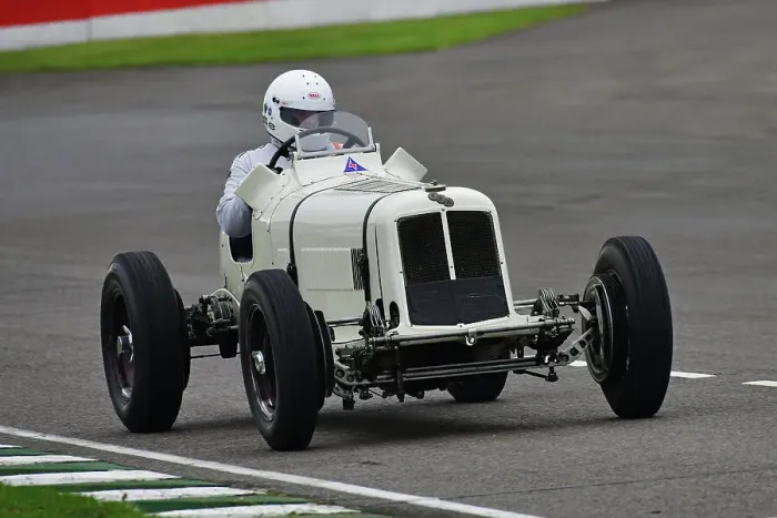 Rights Managed : CJ14 8340 Heinz Bachmann, ERA B-Type R9B Rights Managed : CJ14 8340 Heinz Bachmann, ERA B-Type R9B