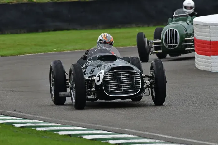 Rights Managed : CJ14 8362 Rob Hall, BRM Type 15 MK1 V16 Rights Managed : CJ14 8362 Rob Hall, BRM Type 15 MK1 V16