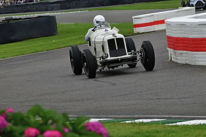 Rights Managed : CJ14 8394 Heinz Bachmann, ERA B-Type R9B Rights Managed : CJ14 8394 Heinz Bachmann, ERA B-Type R9B