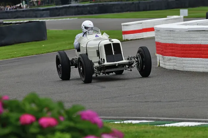Rights Managed : CJ14 8416 Heinz Bachmann, ERA B-Type R9B Rights Managed : CJ14 8416 Heinz Bachmann, ERA B-Type R9B