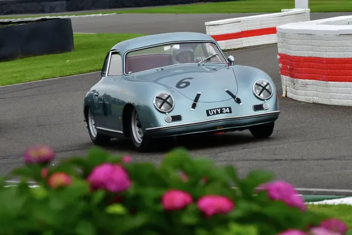 Rights Managed : CJ14 8747 Robert Barrie, Porsche 356