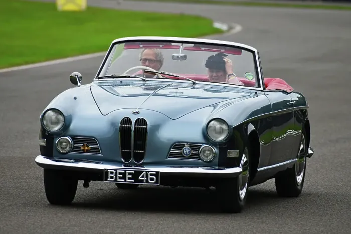 Rights Managed : CJ14 8817 Duke of Richmond, Jane Surtees, BMW 508 Cabriolet Rights Managed : CJ14 8817 Duke of Richmond, Jane Surtees, BMW 508 Cabriolet