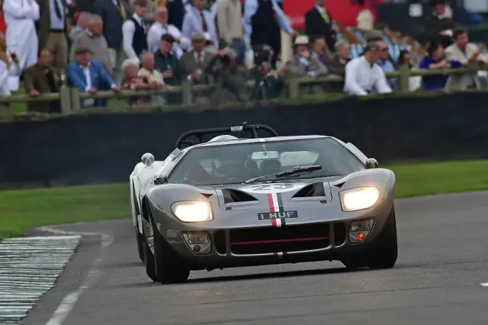 Rights Managed : CJ14 9105 Jeremy Cottingham, Ford GT40 Rights Managed : CJ14 9105 Jeremy Cottingham, Ford GT40