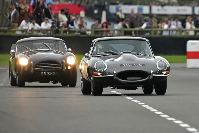 Rights Managed : CJ14 9325 Martin O'Connell, Steve Brooks, Jaguar E-Type Rights Managed : CJ14 9325 Martin O'Connell, Steve Brooks, Jaguar E-Type