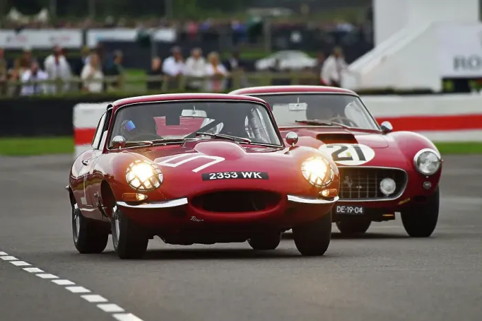 Rights Managed : CJ14 9332 William Paul, Rory Butcher, Jaguar E-Type FHC Rights Managed : CJ14 9332 William Paul, Rory Butcher, Jaguar E-Type FHC