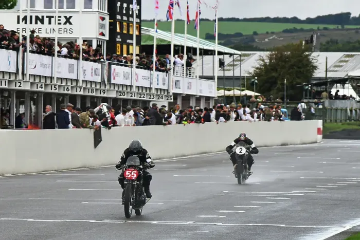 Rights Managed : CJ14 9615 Ben Kingham, Josh Brookes, Vincent Black Shadow Rights Managed : CJ14 9615 Ben Kingham, Josh Brookes, Vincent Black Shadow