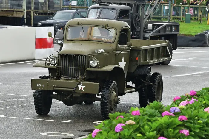 Rights Managed : CJ14 9762 GMC CCKW 353, W-3278312 Rights Managed : CJ14 9762 GMC CCKW 353, W-3278312